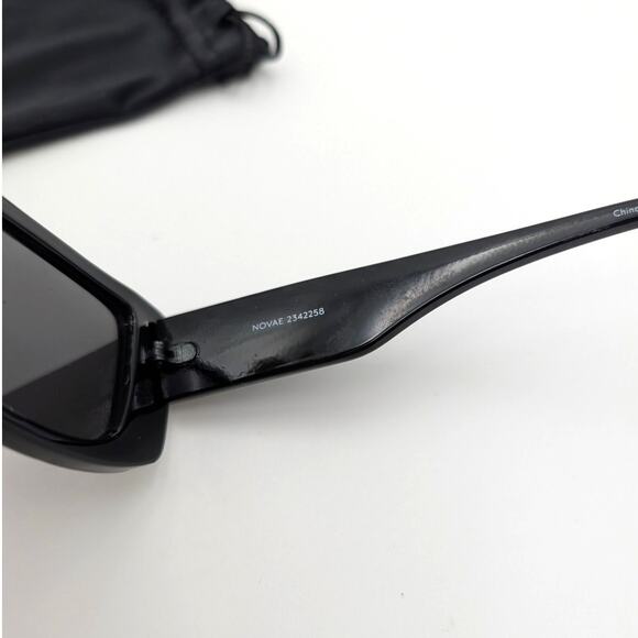 Aire Novae Unisex Cat Eye Sunglasses Black Frame W/ Smoke Mono Lens One Size - Picture 6 of 8